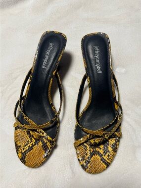 Jeffrey Campbell Yellow & Black Snake-Print Slip-On Mules Size 9